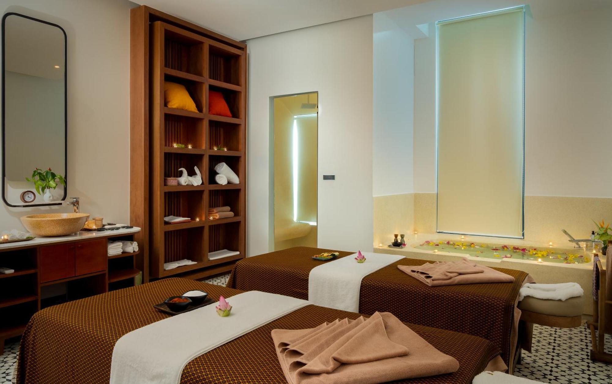 Waka Villa Private Pool Resort & Spa - Adults Only เสียมราฐ ภายนอก รูปภาพ